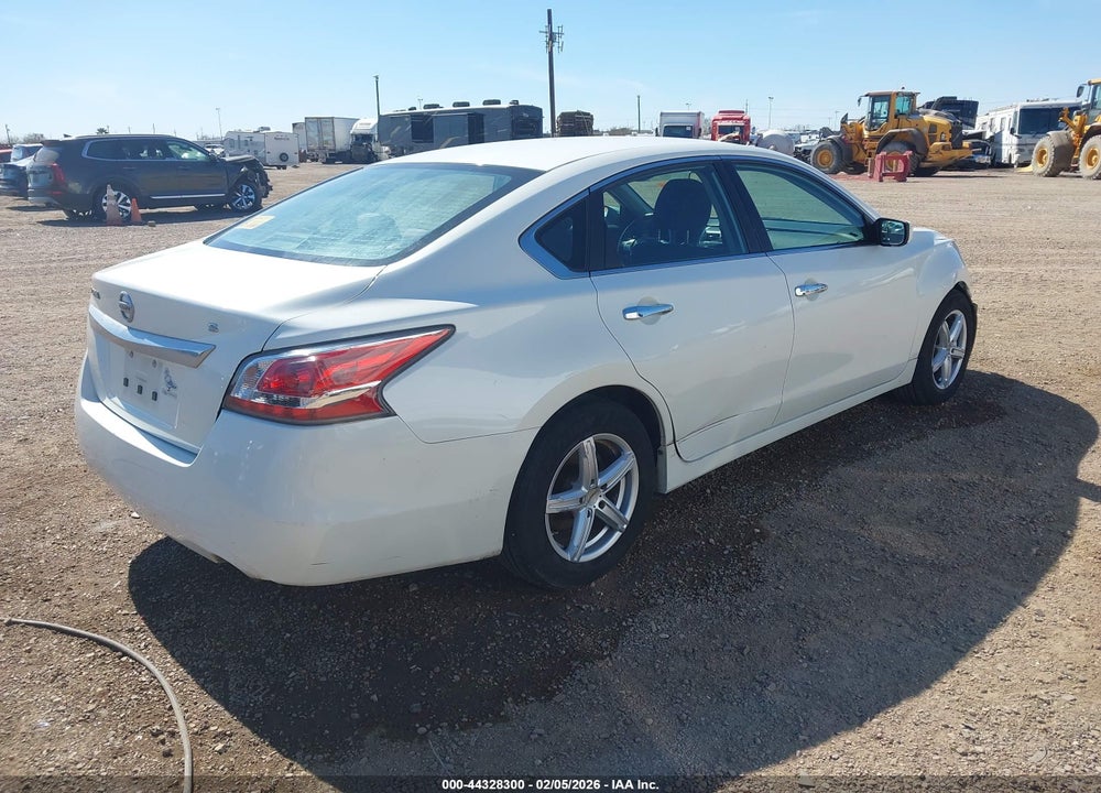 2015 NISSAN ALTIMA 2.5/2.5 S/2.5 SL/2.5 SV VIN: 1N4AL3AP4FN311375