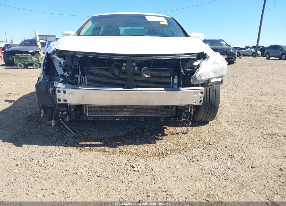2015 NISSAN ALTIMA 2.5/2.5 S/2.5 SL/2.5 SV VIN: 1N4AL3AP4FN311375