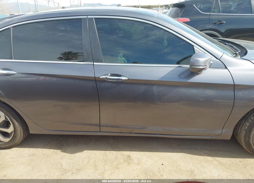 2017 HONDA ACCORD EX-L VIN: 1HGCR2F86HA222206