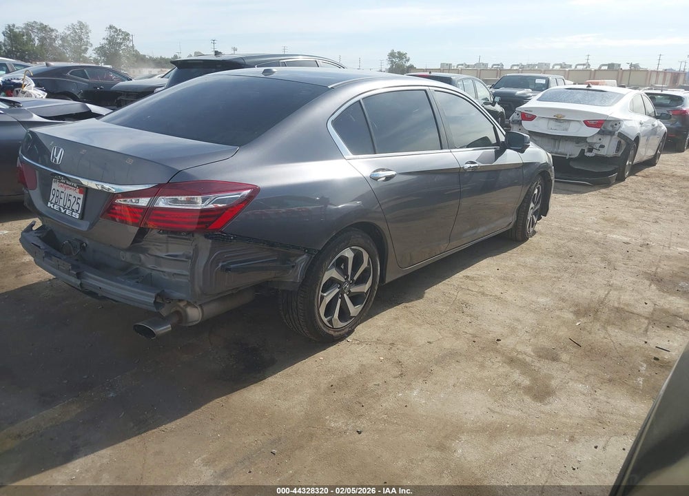 2017 HONDA ACCORD EX-L VIN: 1HGCR2F86HA222206