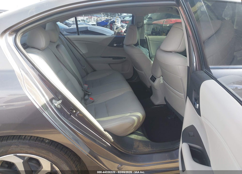 2017 HONDA ACCORD EX-L VIN: 1HGCR2F86HA222206