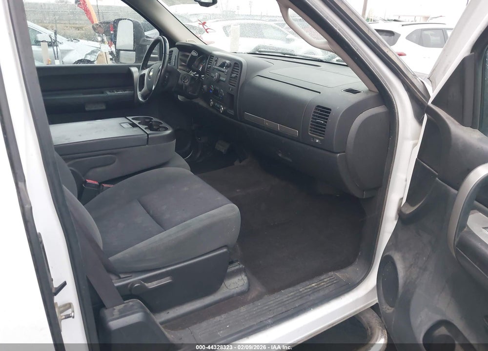2009 CHEVROLET SILVERADO 1500 LT VIN: 1GCEK29069Z287089