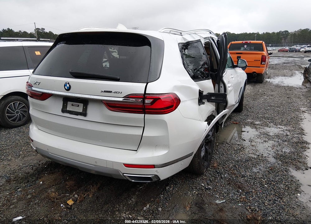 2022 BMW X7 XDRIVE40I VIN: 5UXCW2C00N9K39438