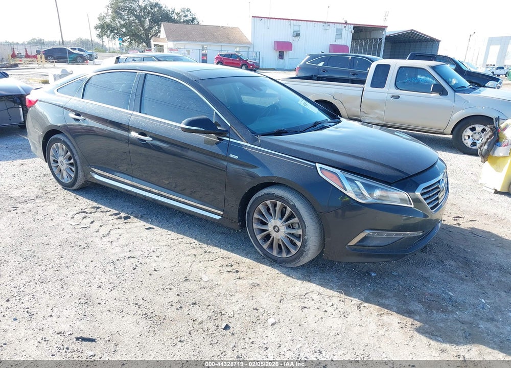 2015 HYUNDAI SONATA LIMITED VIN: 5NPE34AF9FH132628
