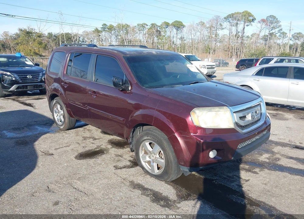 2011 HONDA PILOT EX-L VIN: 5FNYF3H55BB050349