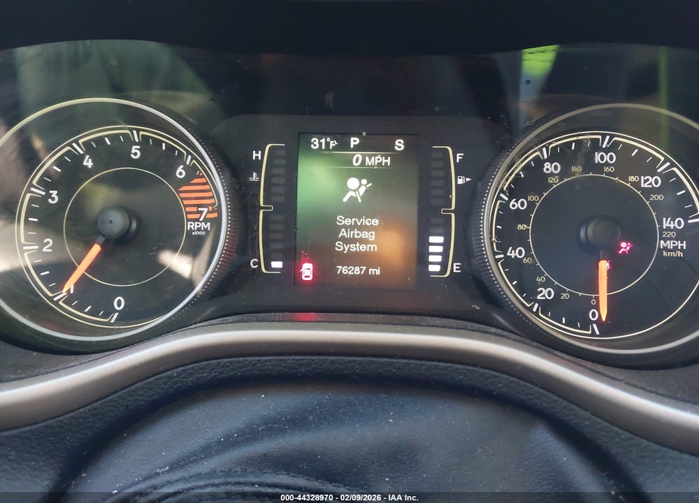 2018 JEEP CHEROKEE LATITUDE FWD VIN: 1C4PJLCB5JD576977
