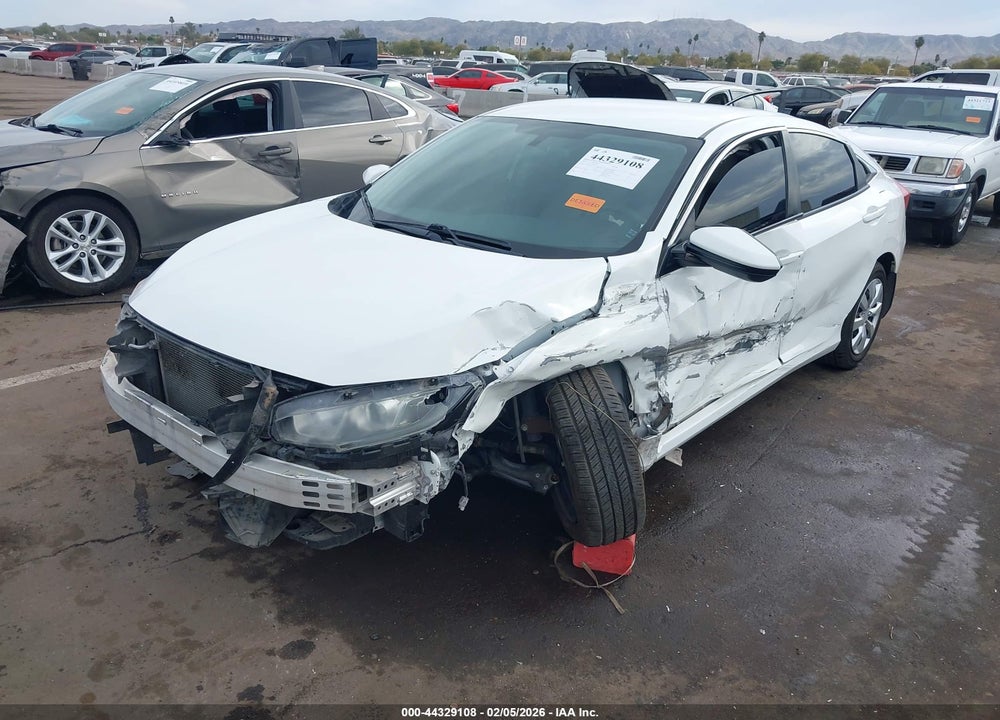 2018 HONDA CIVIC LX VIN: 19XFC2F56JE015577