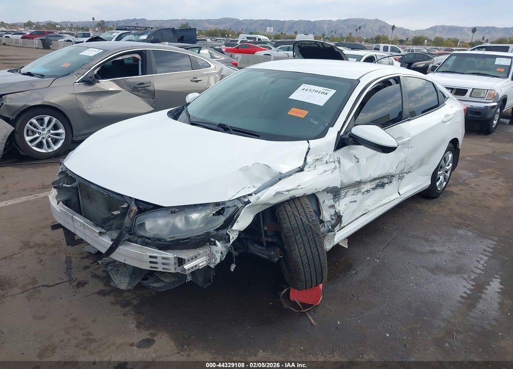 2018 HONDA CIVIC LX VIN: 19XFC2F56JE015577