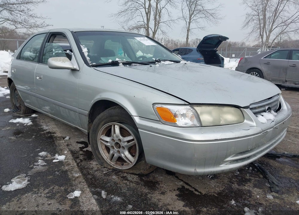 2001 TOYOTA CAMRY LE VIN: JT2BG22K110597586