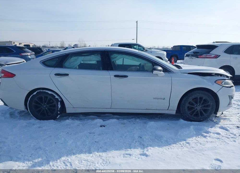 2019 FORD FUSION HYBRID SEL VIN: 3FA6P0MU8KR169209