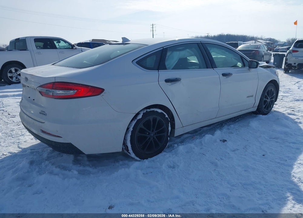 2019 FORD FUSION HYBRID SEL VIN: 3FA6P0MU8KR169209