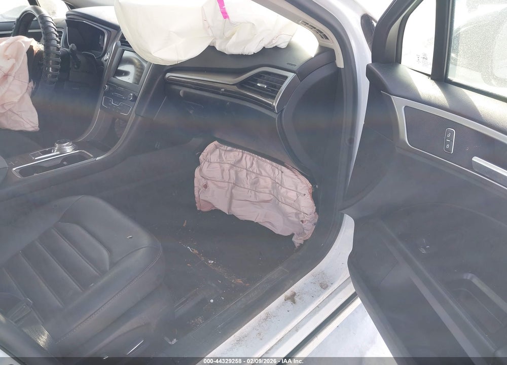 2019 FORD FUSION HYBRID SEL VIN: 3FA6P0MU8KR169209