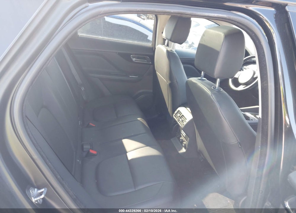 2017 JAGUAR F-PACE 35T PREMIUM VIN: SADCJ2BV4HA084722