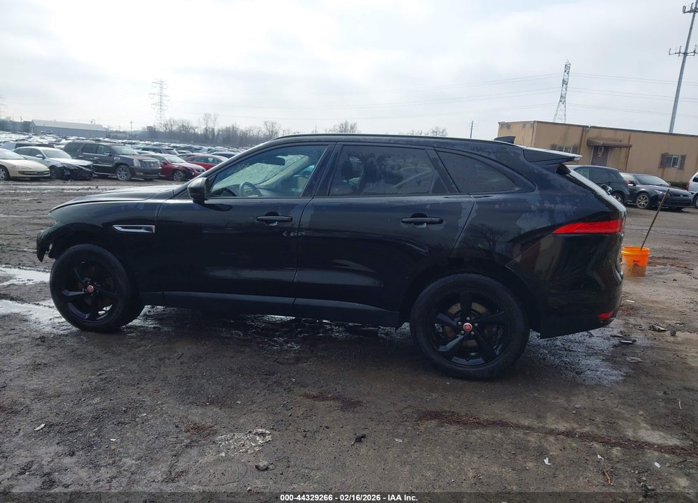 2017 JAGUAR F-PACE 35T PREMIUM VIN: SADCJ2BV4HA084722