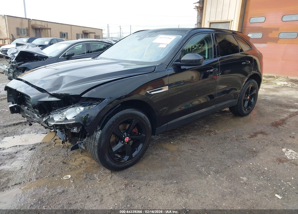 2017 JAGUAR F-PACE 35T PREMIUM VIN: SADCJ2BV4HA084722