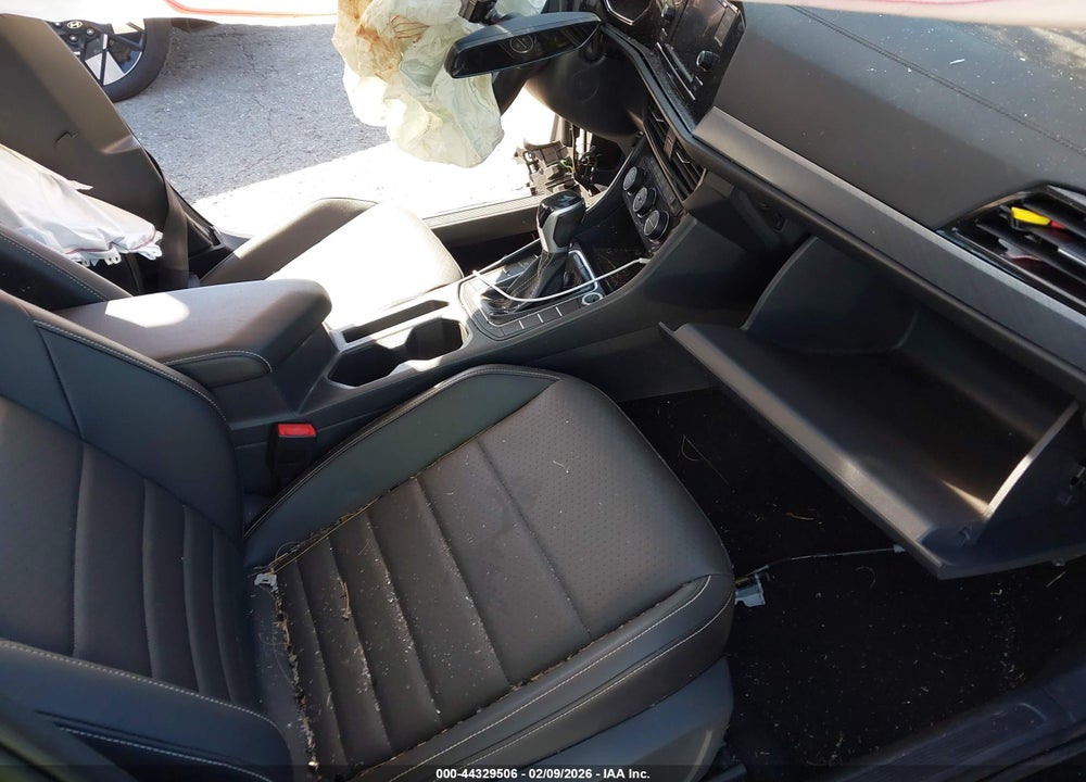 2024 VOLKSWAGEN JETTA 1.5T SE VIN: 3VW7M7BU1RM017960