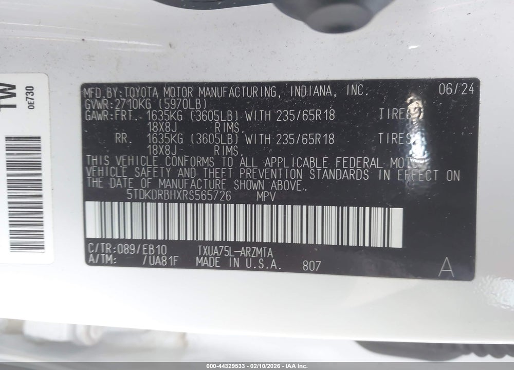 2024 TOYOTA HIGHLANDER XLE VIN: 5TDKDRBHXRS565726