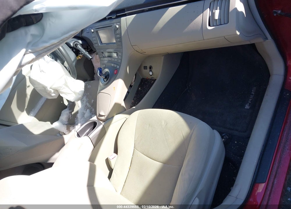2013 TOYOTA PRIUS TWO VIN: JTDKN3DU7D5550264