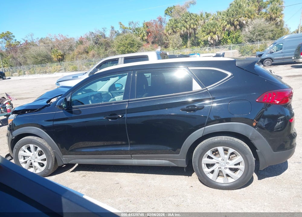 2020 HYUNDAI TUCSON VALUE VIN: KM8J3CA42LU177575