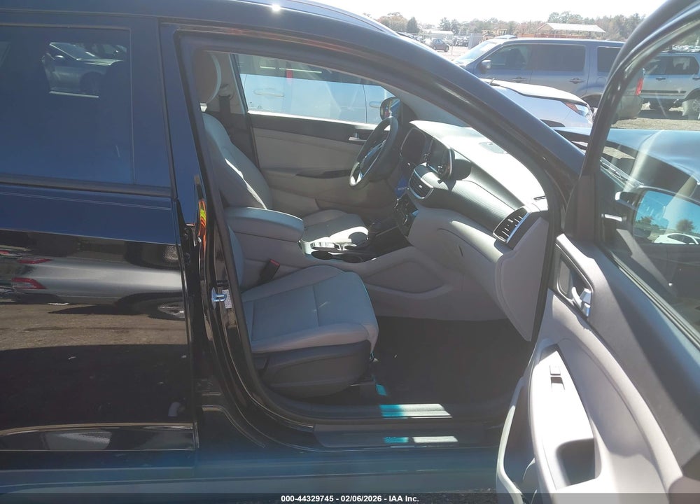 2020 HYUNDAI TUCSON VALUE VIN: KM8J3CA42LU177575