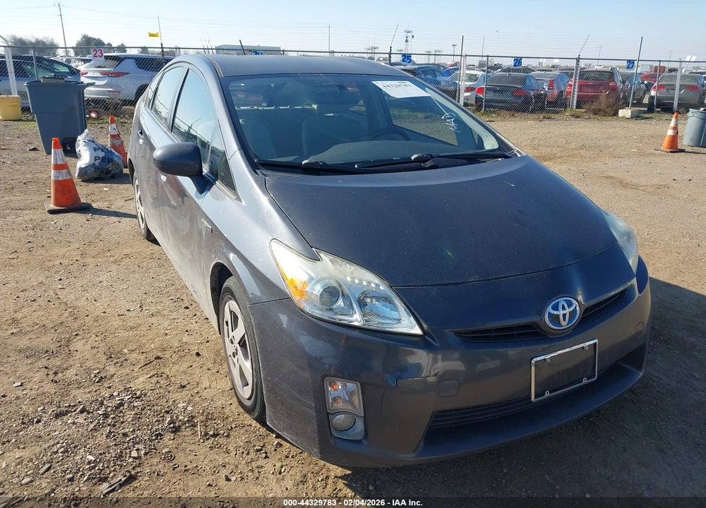 2011 TOYOTA PRIUS THREE VIN: JTDKN3DU7B1418917