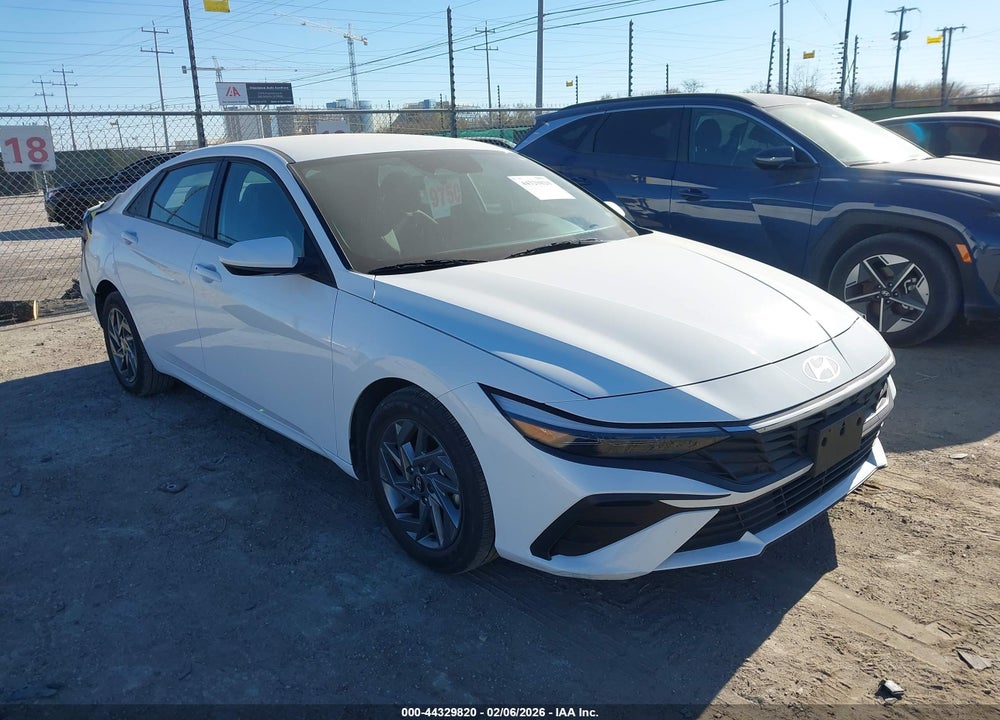 2024 HYUNDAI ELANTRA SEL VIN: KMHLM4DG9RU821602