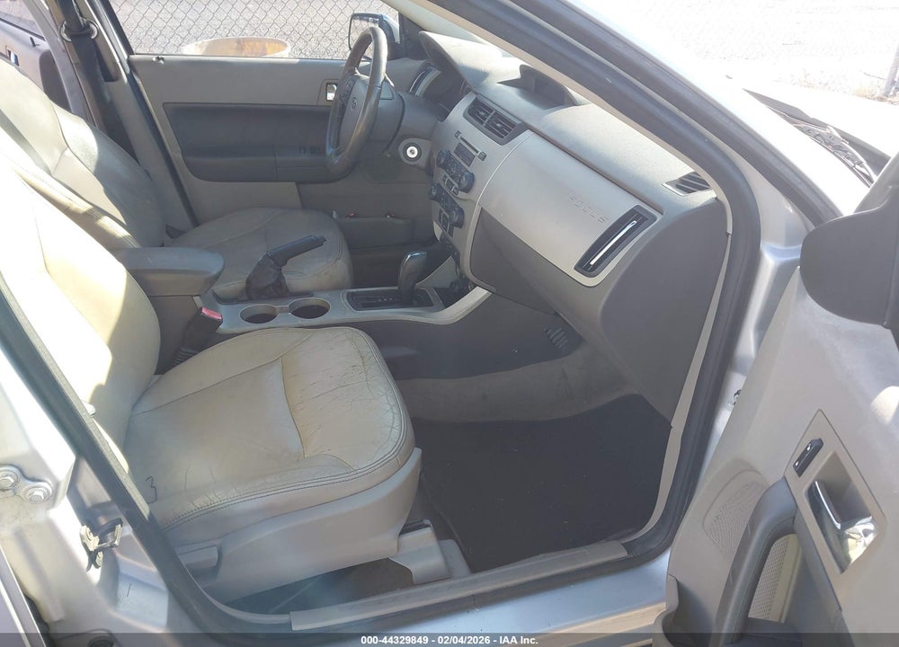 2010 FORD FOCUS SEL VIN: 1FAHP3HN9AW212061