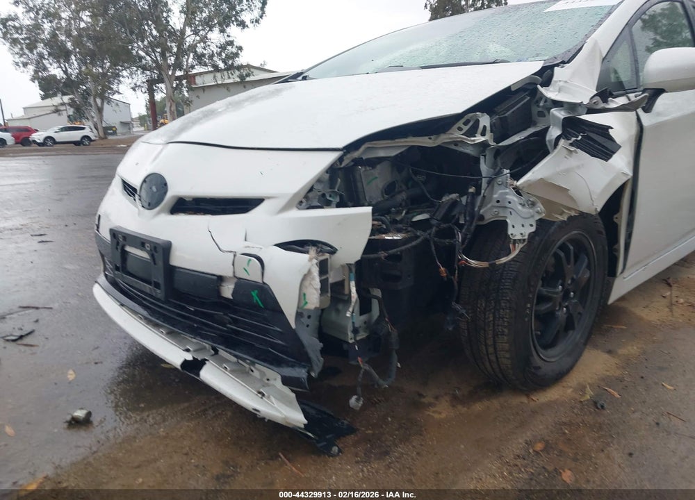 2015 TOYOTA PRIUS TWO VIN: JTDKN3DU6F0463293