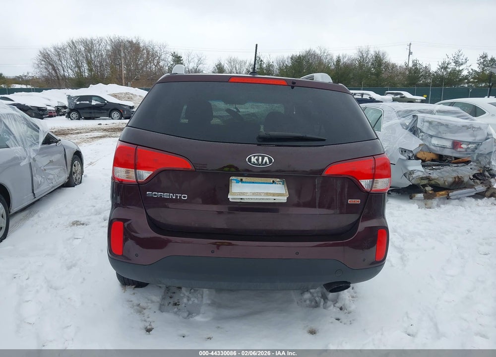 2014 KIA SORENTO LX VIN: 5XYKT3A63EG516066