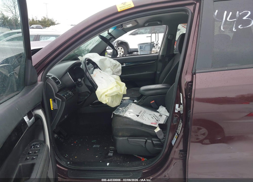 2014 KIA SORENTO LX VIN: 5XYKT3A63EG516066
