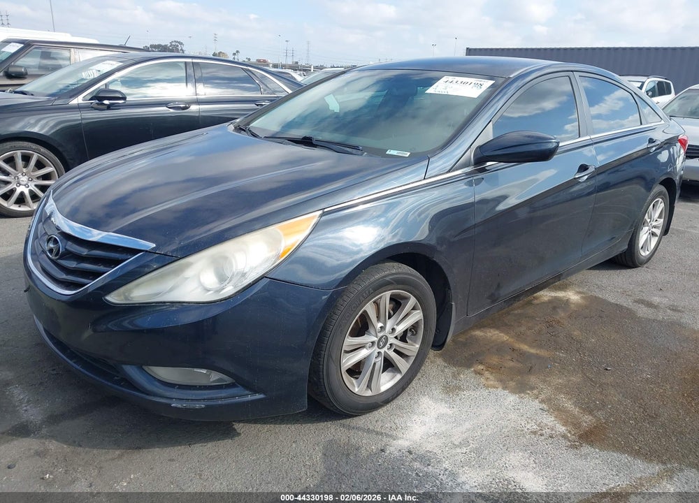 2013 HYUNDAI SONATA GLS VIN: 5NPEB4AC2DH666981