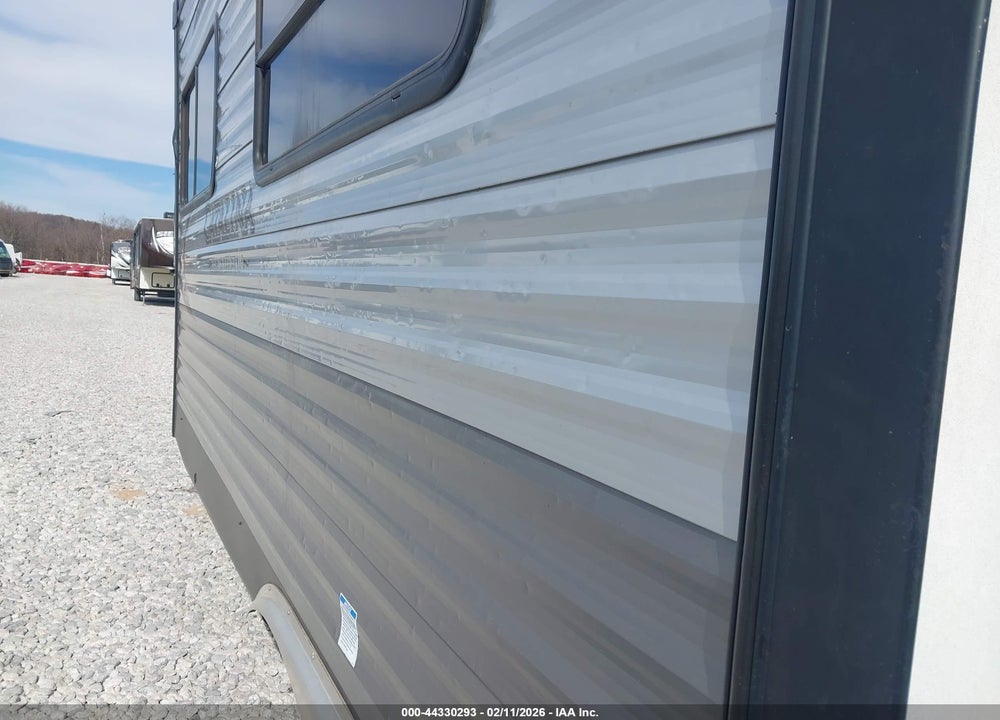 2017 COACHMAN CATALINA LEGACY SERI VIN: 5ZT2CAYB1HT010265