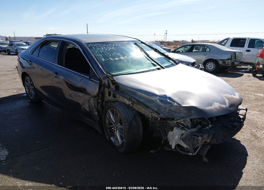 2015 TOYOTA CAMRY SE VIN: 4T1BF1FK8FU029684