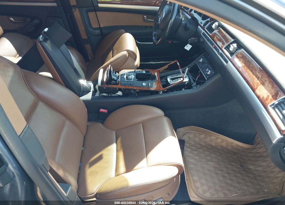 2010 AUDI A8 L 4.2 VIN: WAURVAFA1AN008575