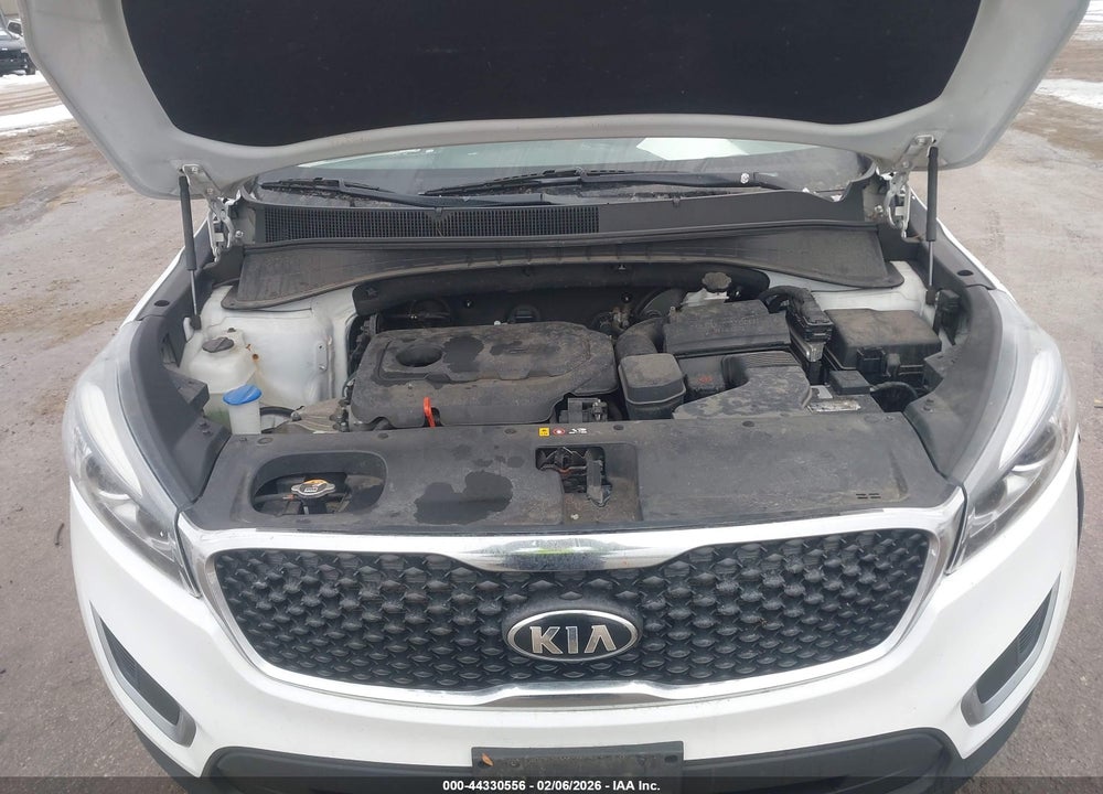 2017 KIA SORENTO 2.4L LX VIN: 5XYPGDA38HG215500