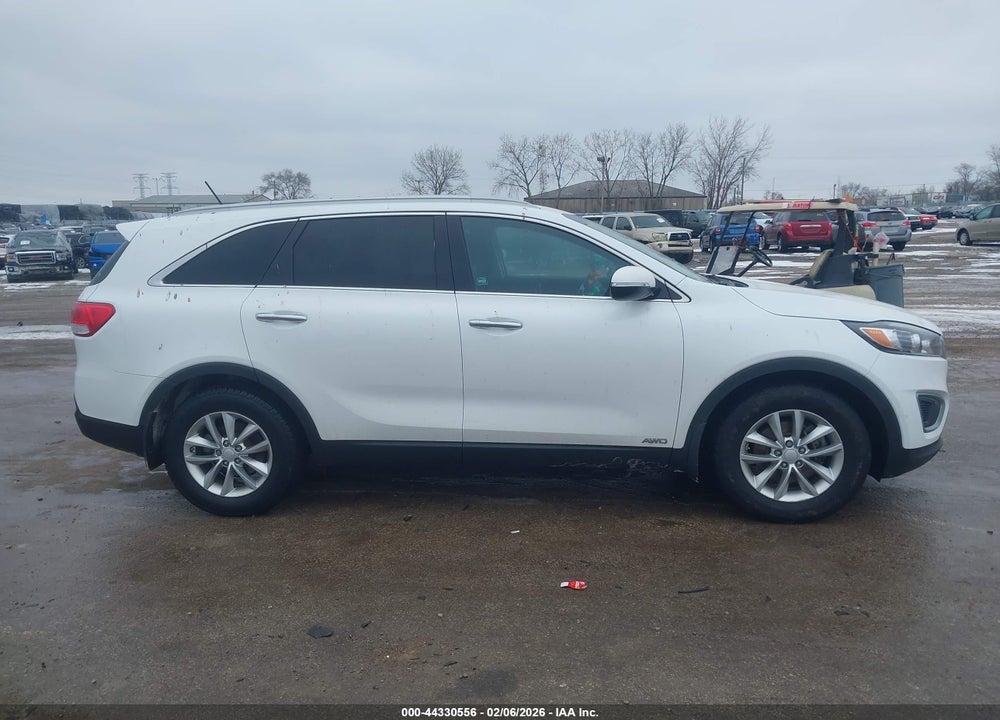 2017 KIA SORENTO 2.4L LX VIN: 5XYPGDA38HG215500