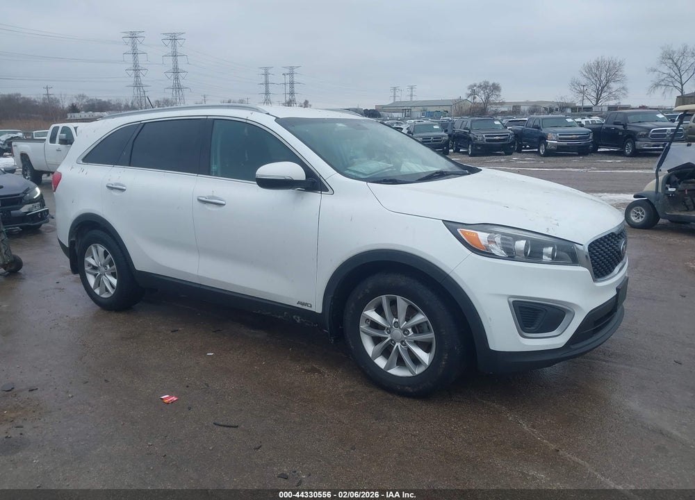 2017 KIA SORENTO 2.4L LX VIN: 5XYPGDA38HG215500