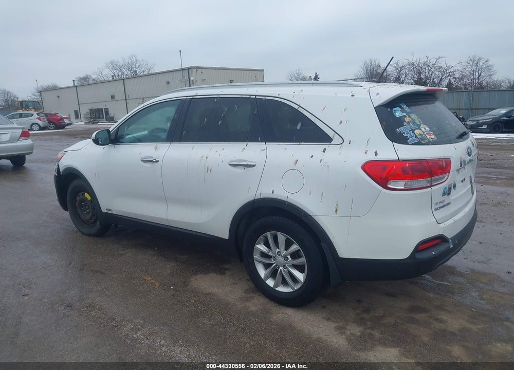 2017 KIA SORENTO 2.4L LX VIN: 5XYPGDA38HG215500