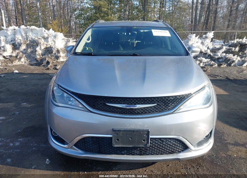 2019 CHRYSLER PACIFICA TOURING L VIN: 2C4RC1BG4KR625802