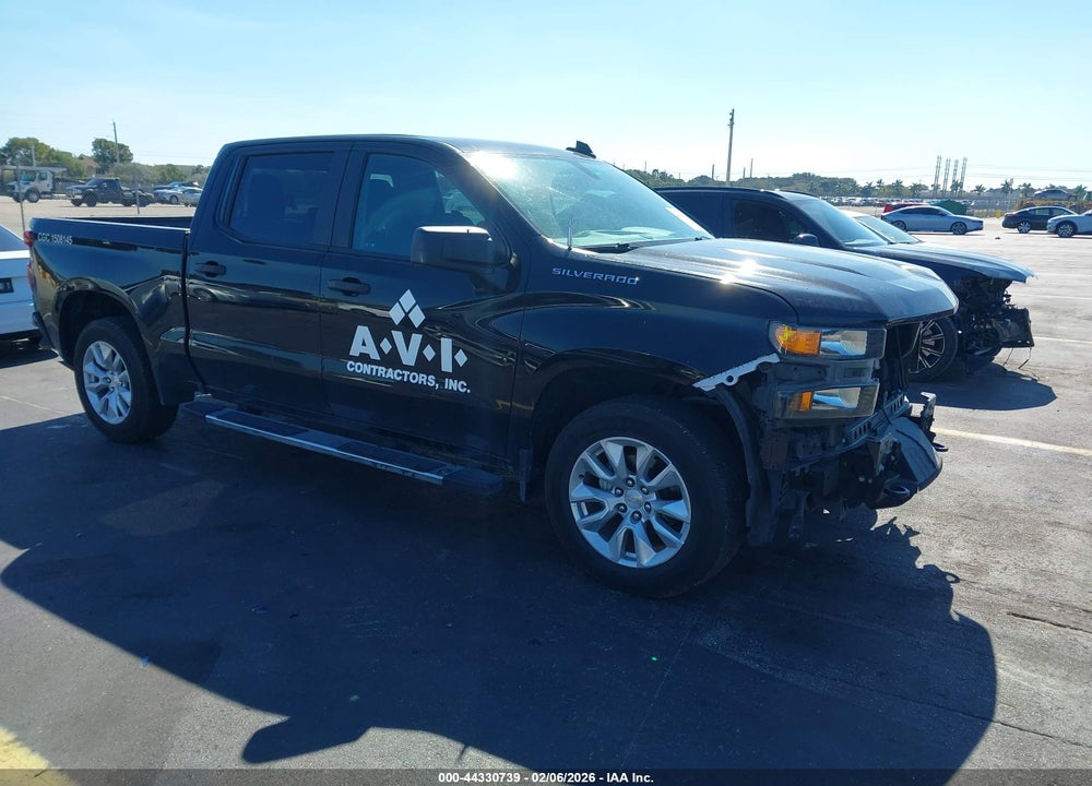 2021 CHEVROLET SILVERADO 1500 2WD  SHORT BED CUSTOM VIN: 3GCPWBEK7MG422786