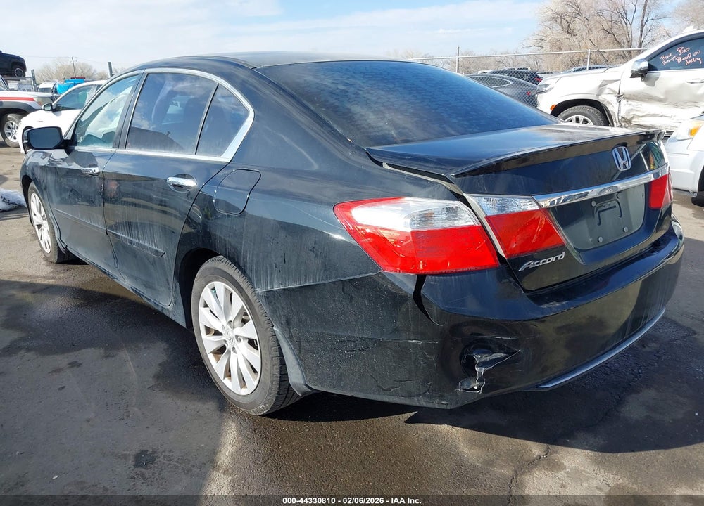 2015 HONDA ACCORD EX VIN: 1HGCR2F70FA220021