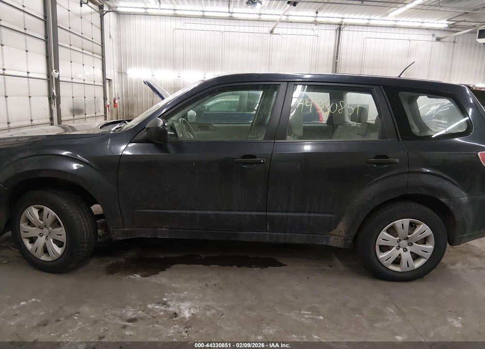 2010 SUBARU FORESTER 2.5X VIN: JF2SH6AC1AH703656