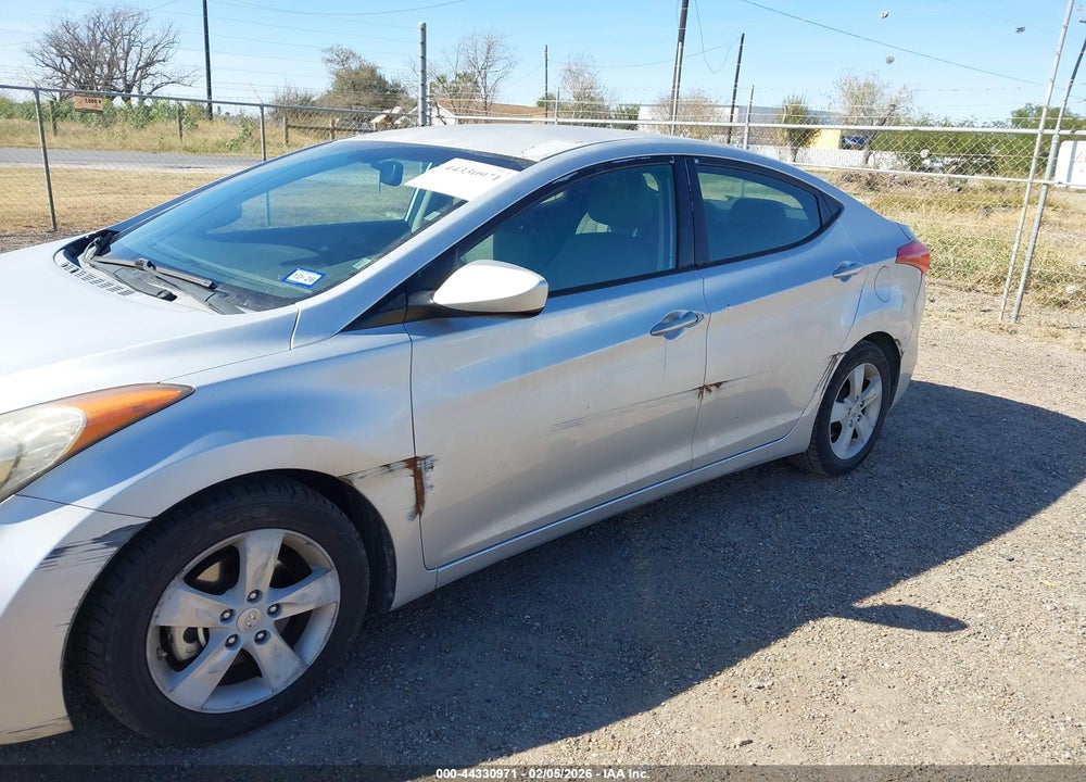 2013 HYUNDAI ELANTRA GLS VIN: KMHDH4AEXDU873020
