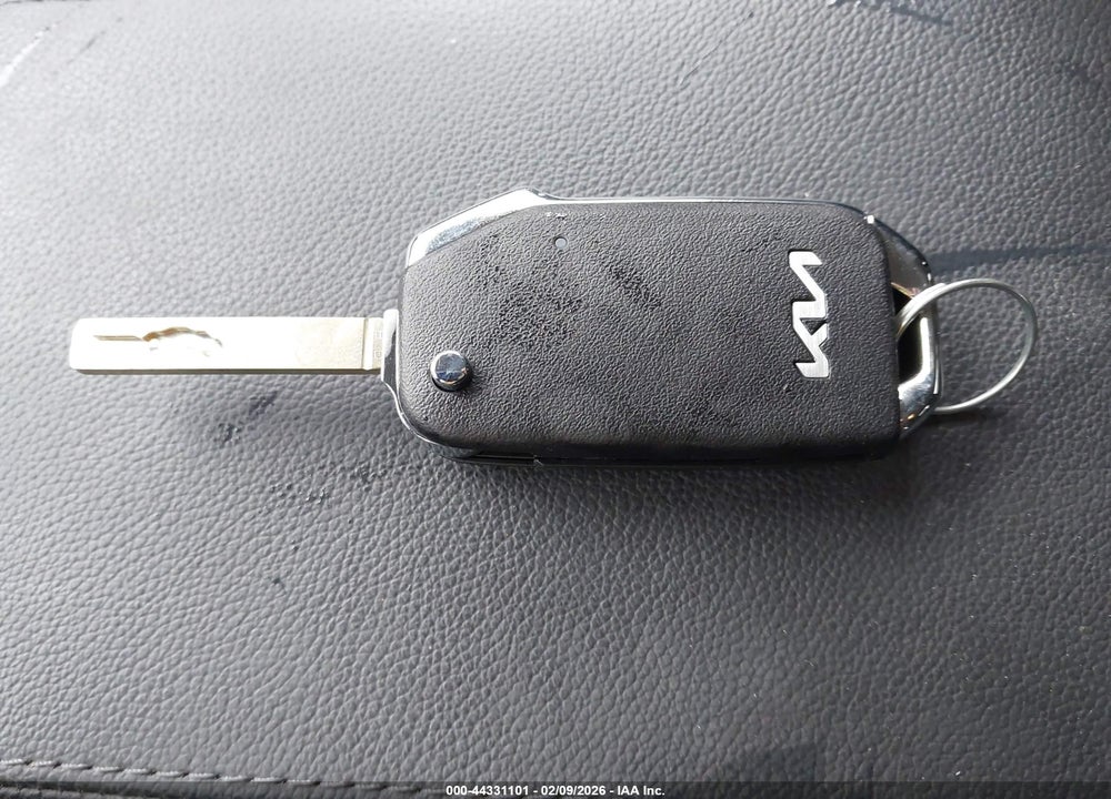 2023 KIA SPORTAGE HYBRID LX VIN: KNDPUCAG5P7093177