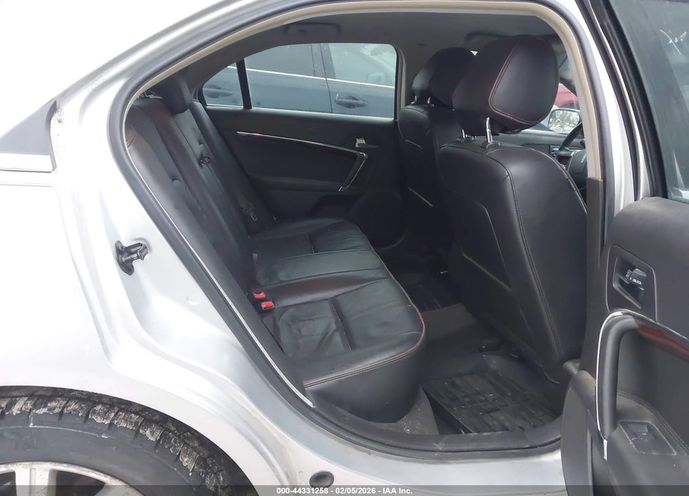 2011 LINCOLN MKZ VIN: 3LNHL2GC4BR772358