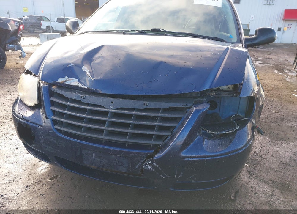 2006 CHRYSLER TOWN & COUNTRY LX VIN: 2A4GP44R16R707806