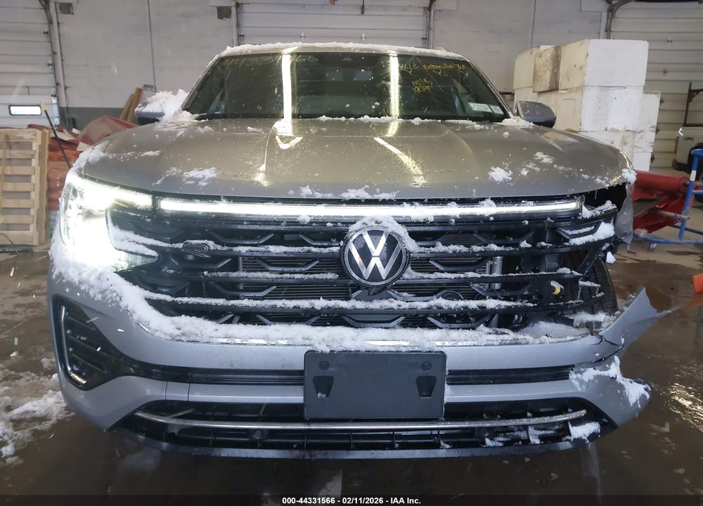 2024 VOLKSWAGEN ATLAS CROSS SPORT 2.0T SEL R-LINE VIN: 1V2AE2CA7RC260184