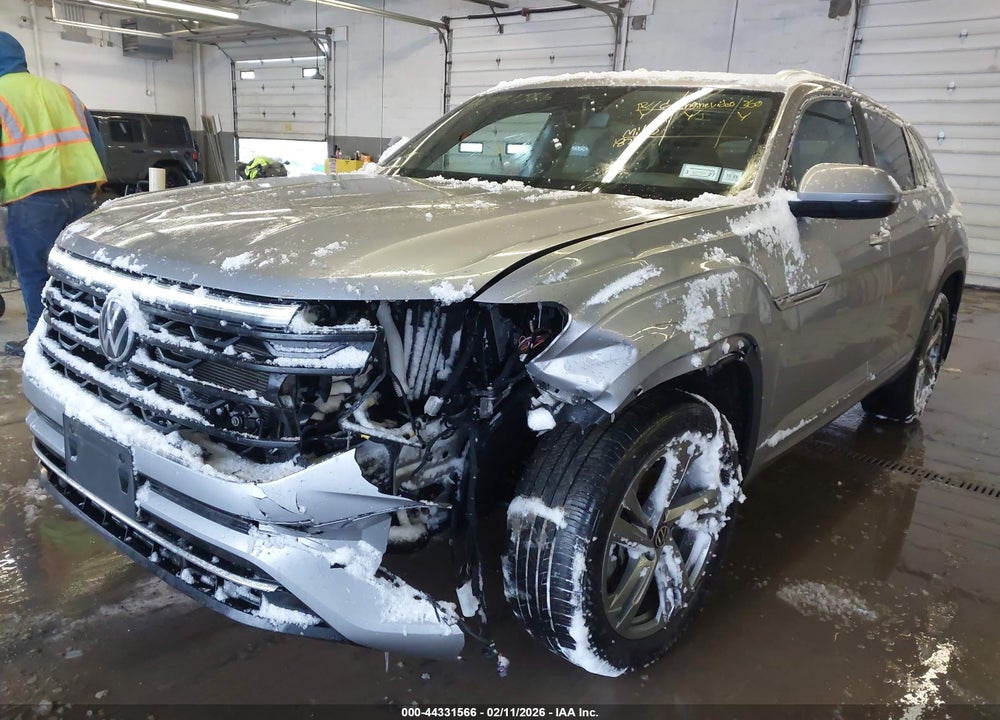 2024 VOLKSWAGEN ATLAS CROSS SPORT 2.0T SEL R-LINE VIN: 1V2AE2CA7RC260184