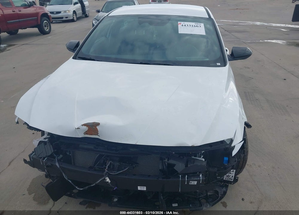 2026 HYUNDAI ELANTRA SEL SPORT VIN: KMHLM4DG2TU099185
