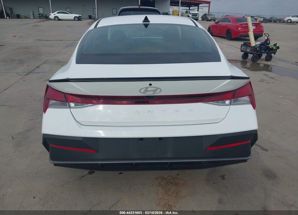 2026 HYUNDAI ELANTRA SEL SPORT VIN: KMHLM4DG2TU099185